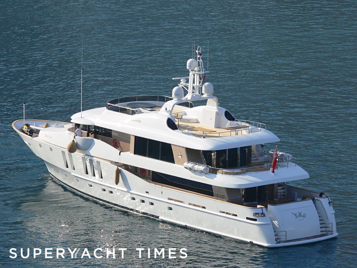 Yuko yacht leaving Monaco 