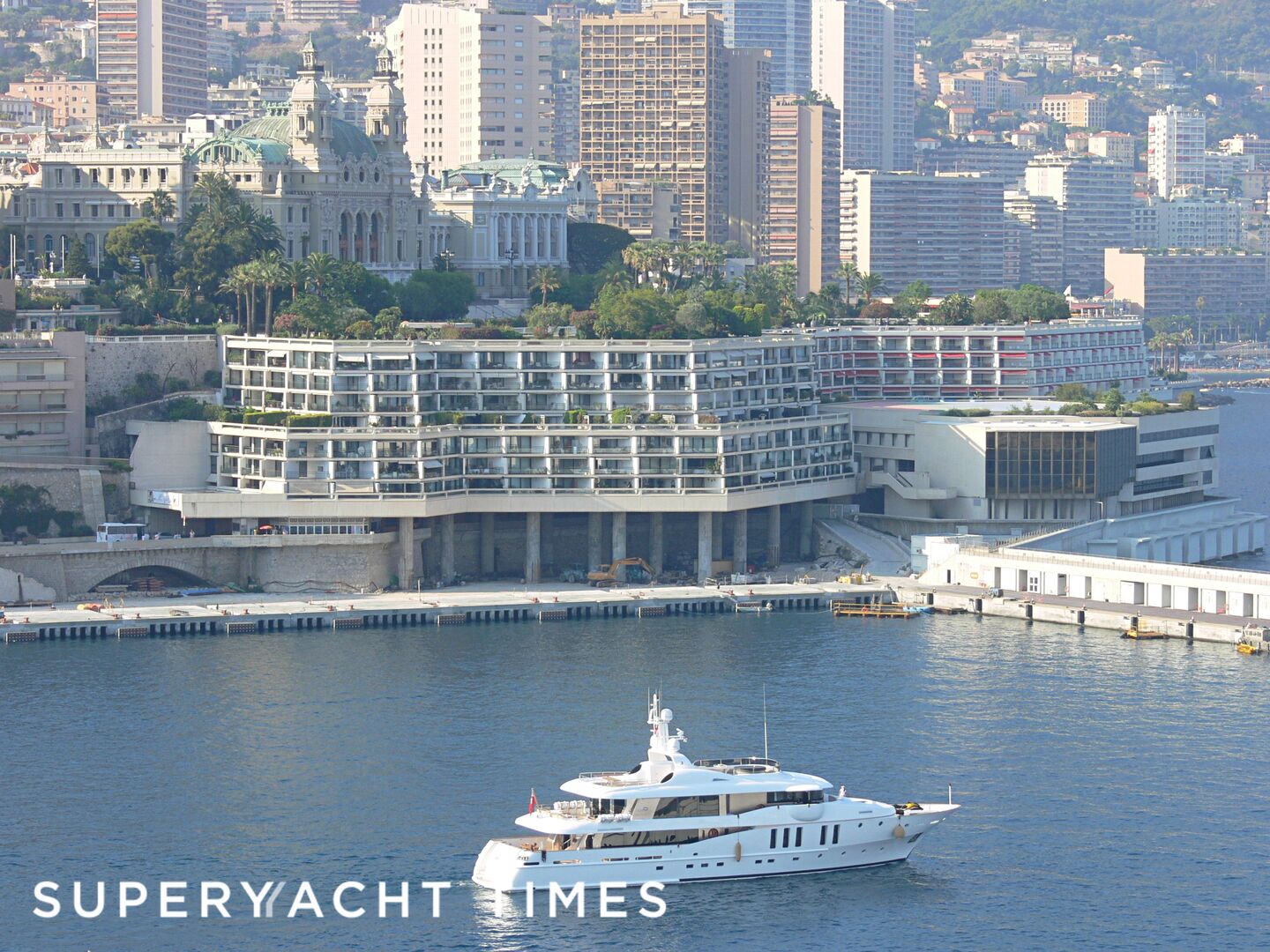 Yuko yacht leaving Monaco 