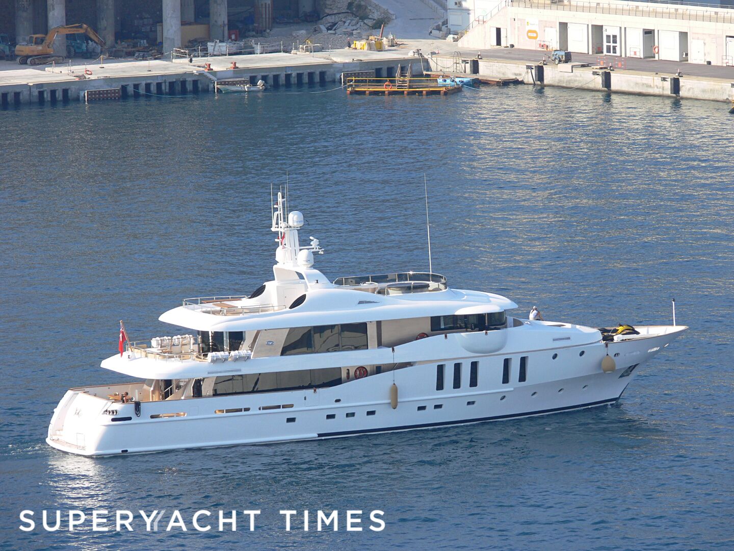 Yuko yacht leaving Monaco 