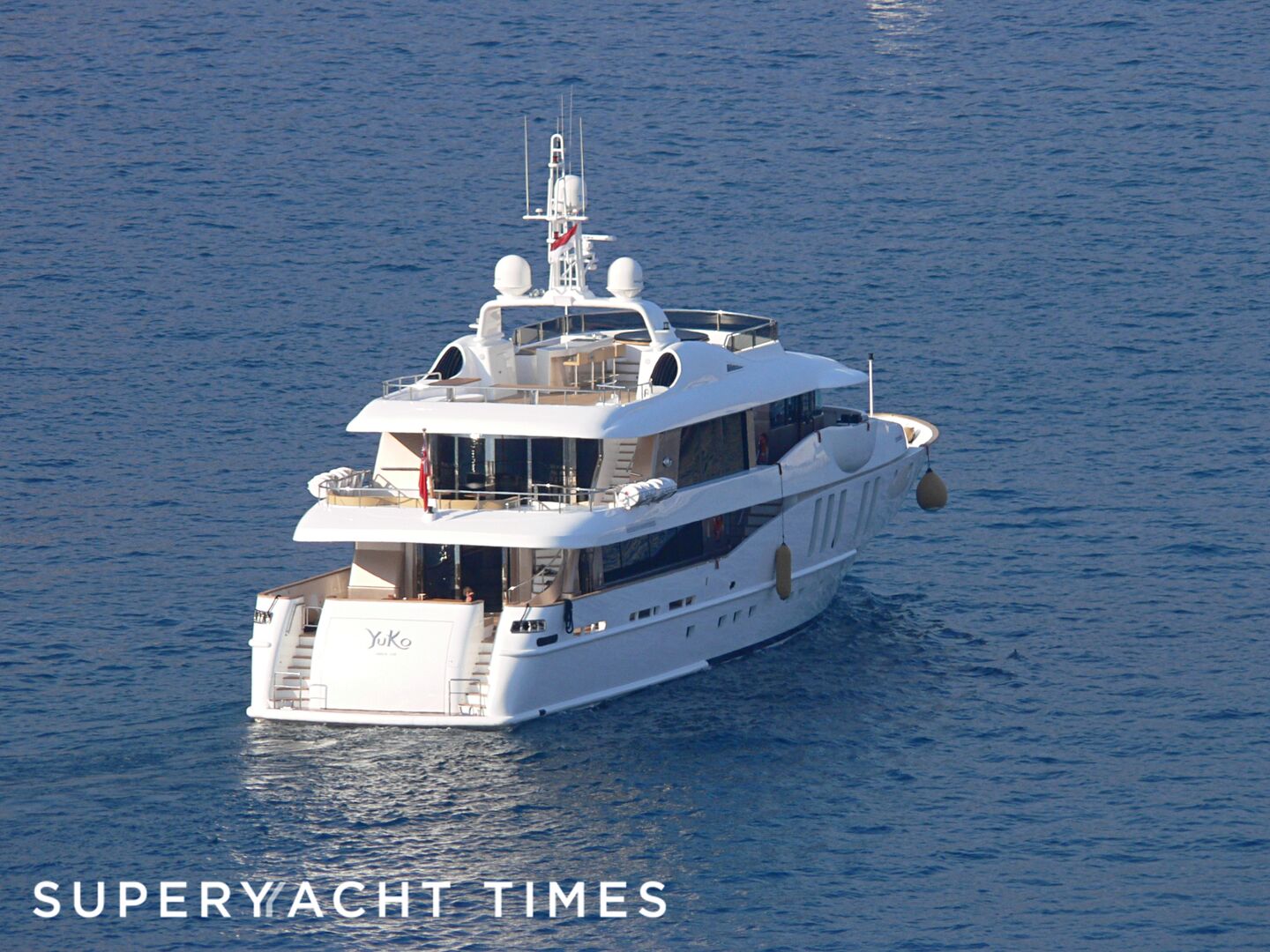 Yuko yacht leaving Monaco 