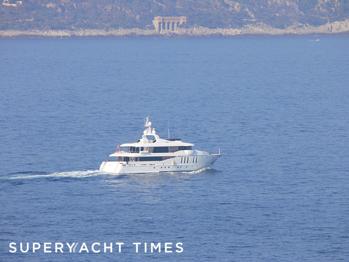 Yuko yacht leaving Monaco 