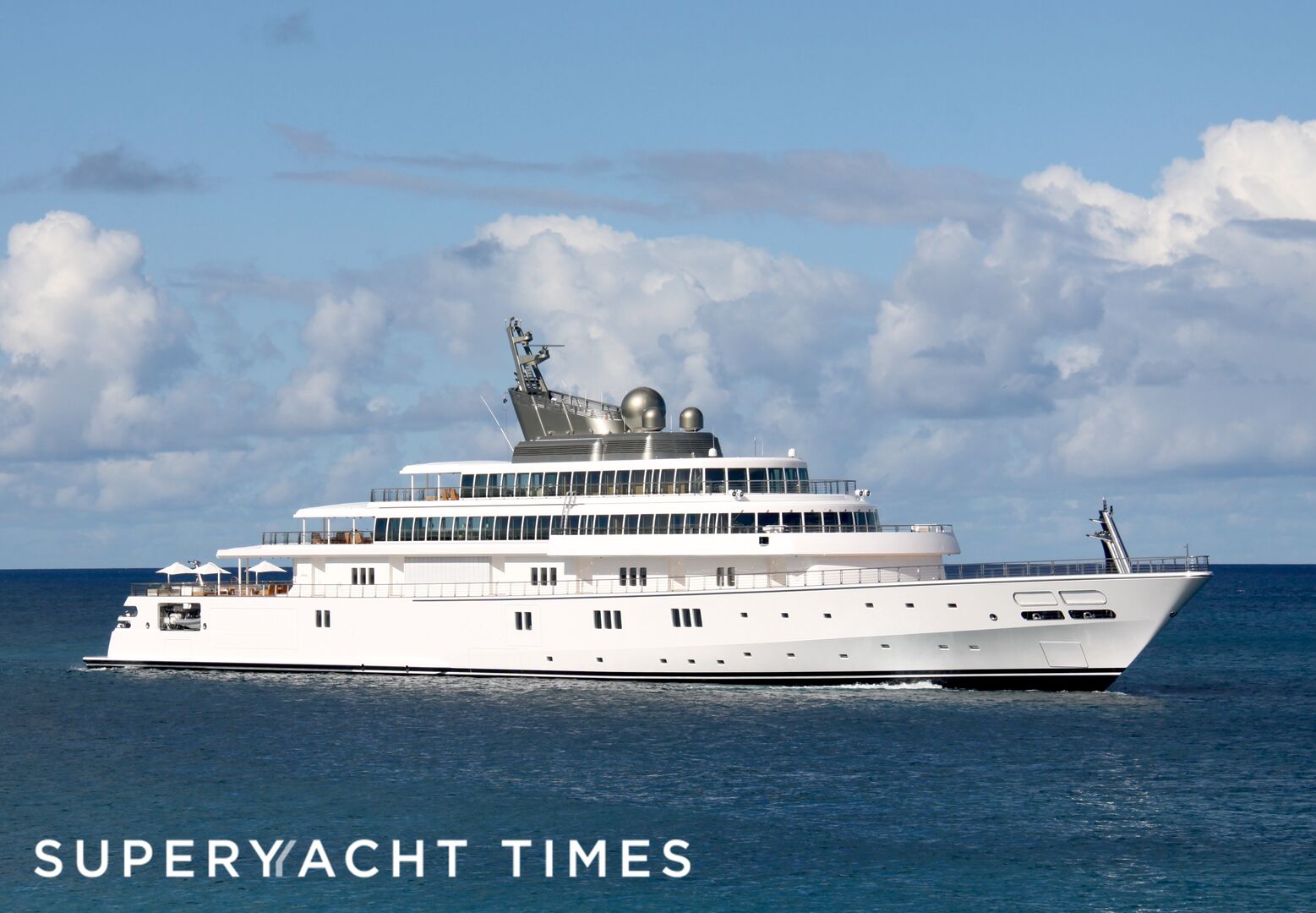 Rising Sun yacht off St Barths