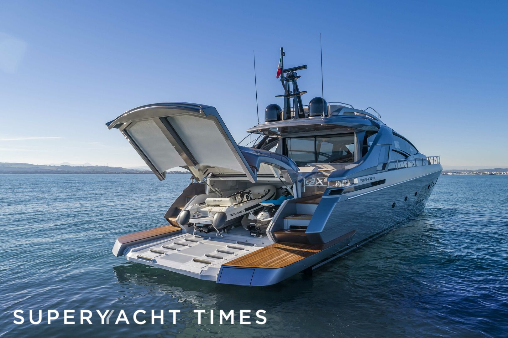 Pershing 8X yacht anchored