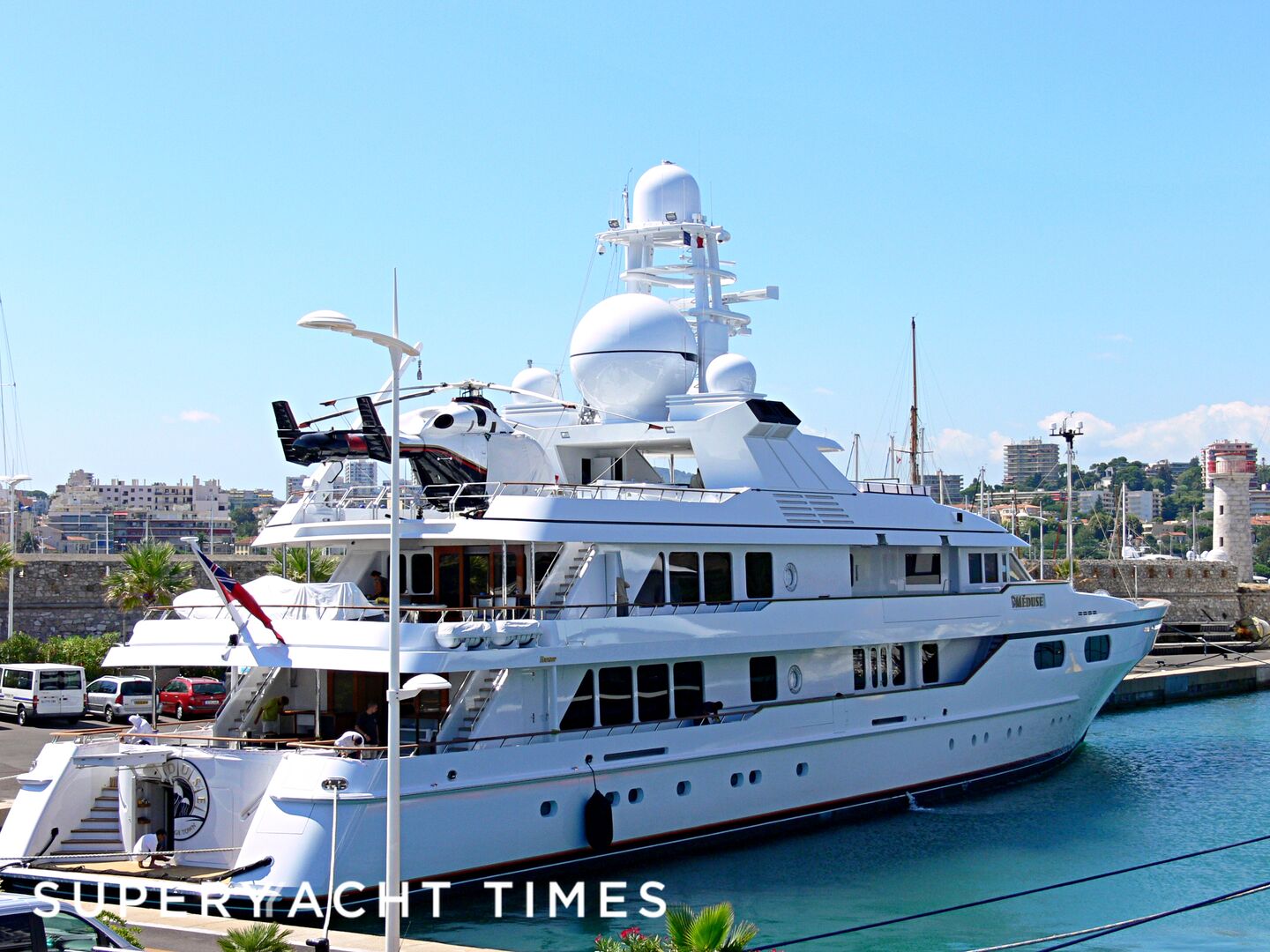 Meduse yacht in Antibes