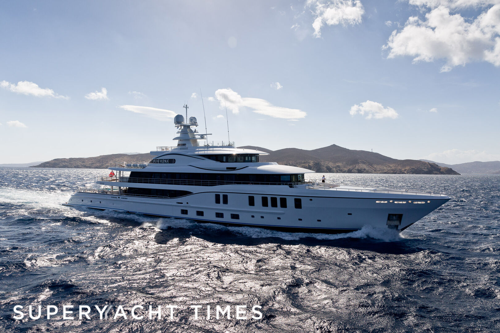 Plvs Vltra exterior