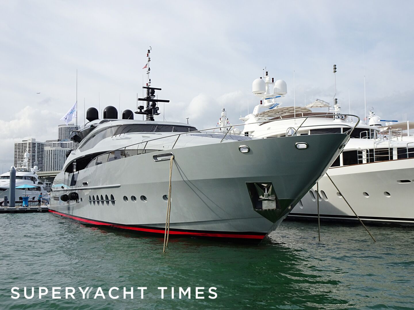 Grey Matters yacht in Miami Island Gardens