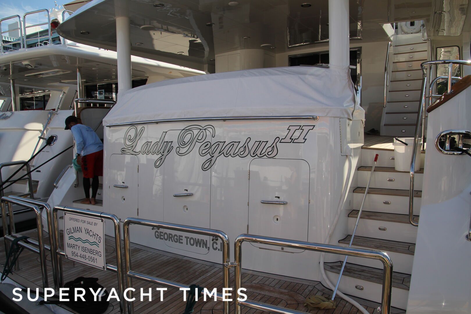 Lady Pegasus in Miami Beach