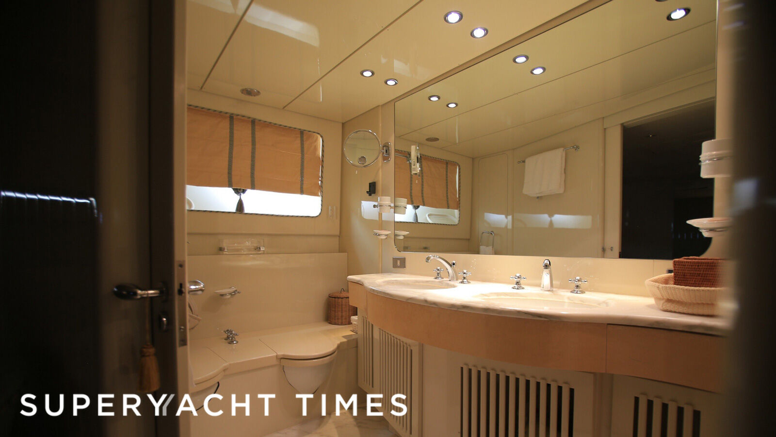 Captain Z yacht bathroom