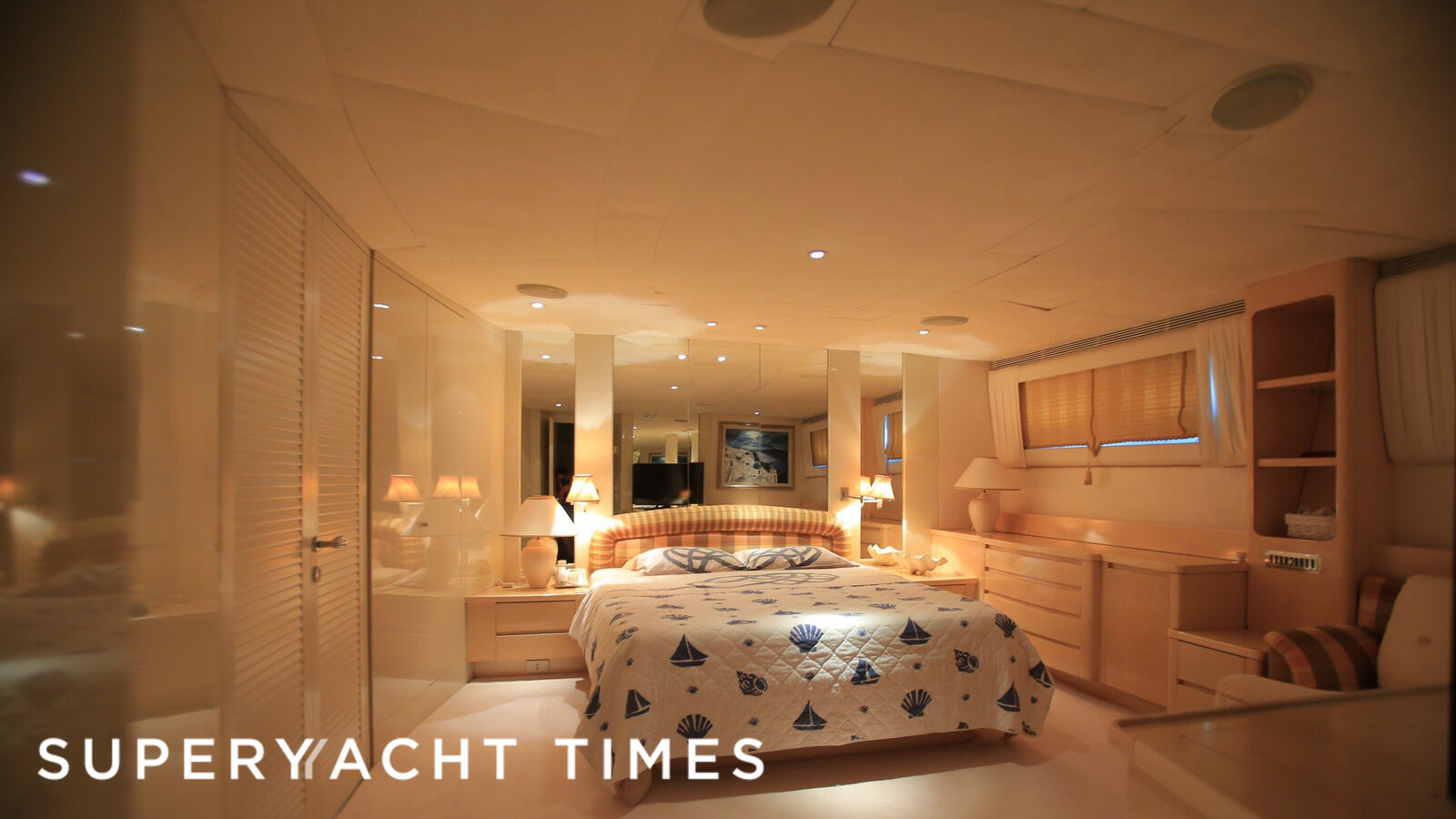 Captain Z yacht stateroom