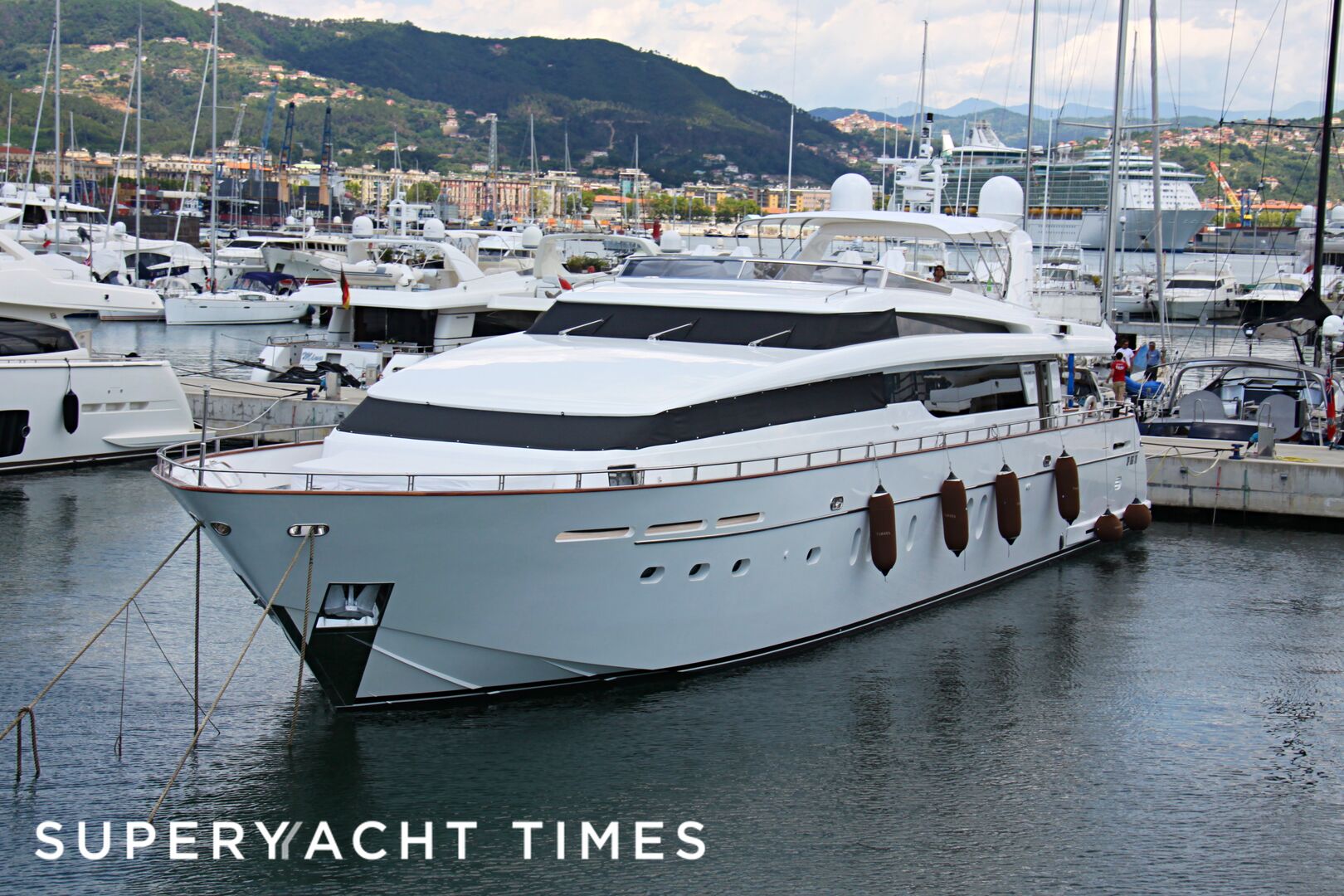 Tabata yacht in La Spezia 