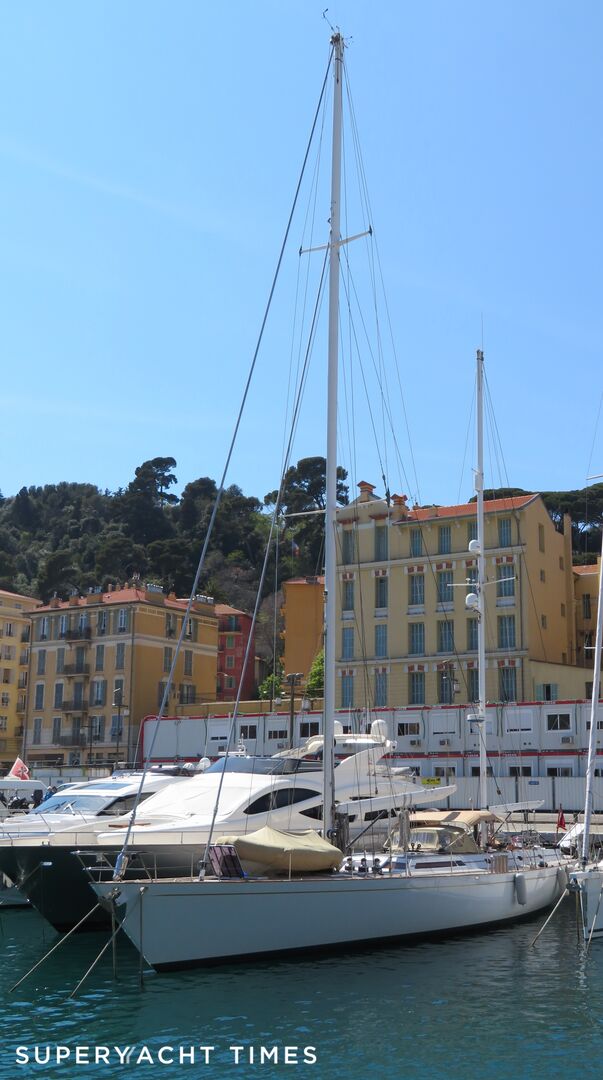 Volador sailing yacht in Nice