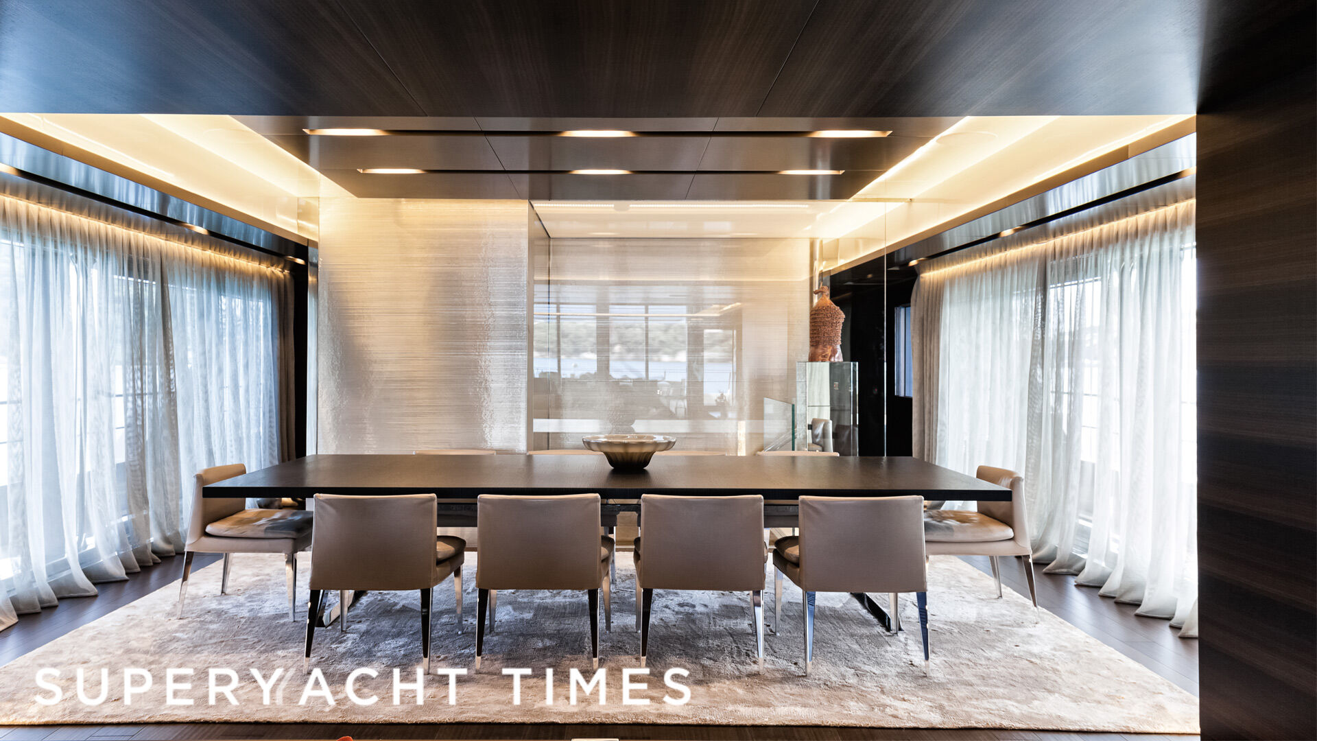 Nono yacht dining area