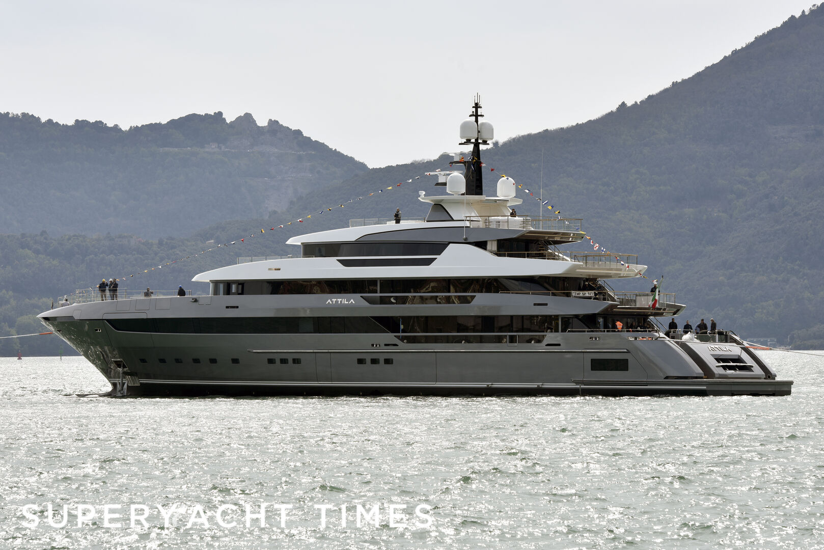 Attila yacht