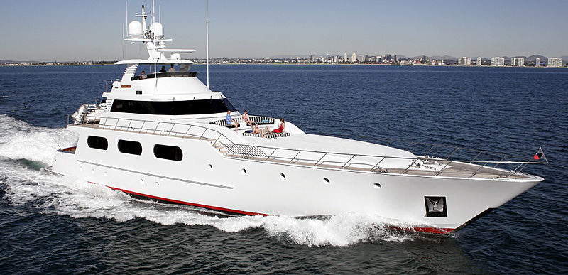 motor yacht M image