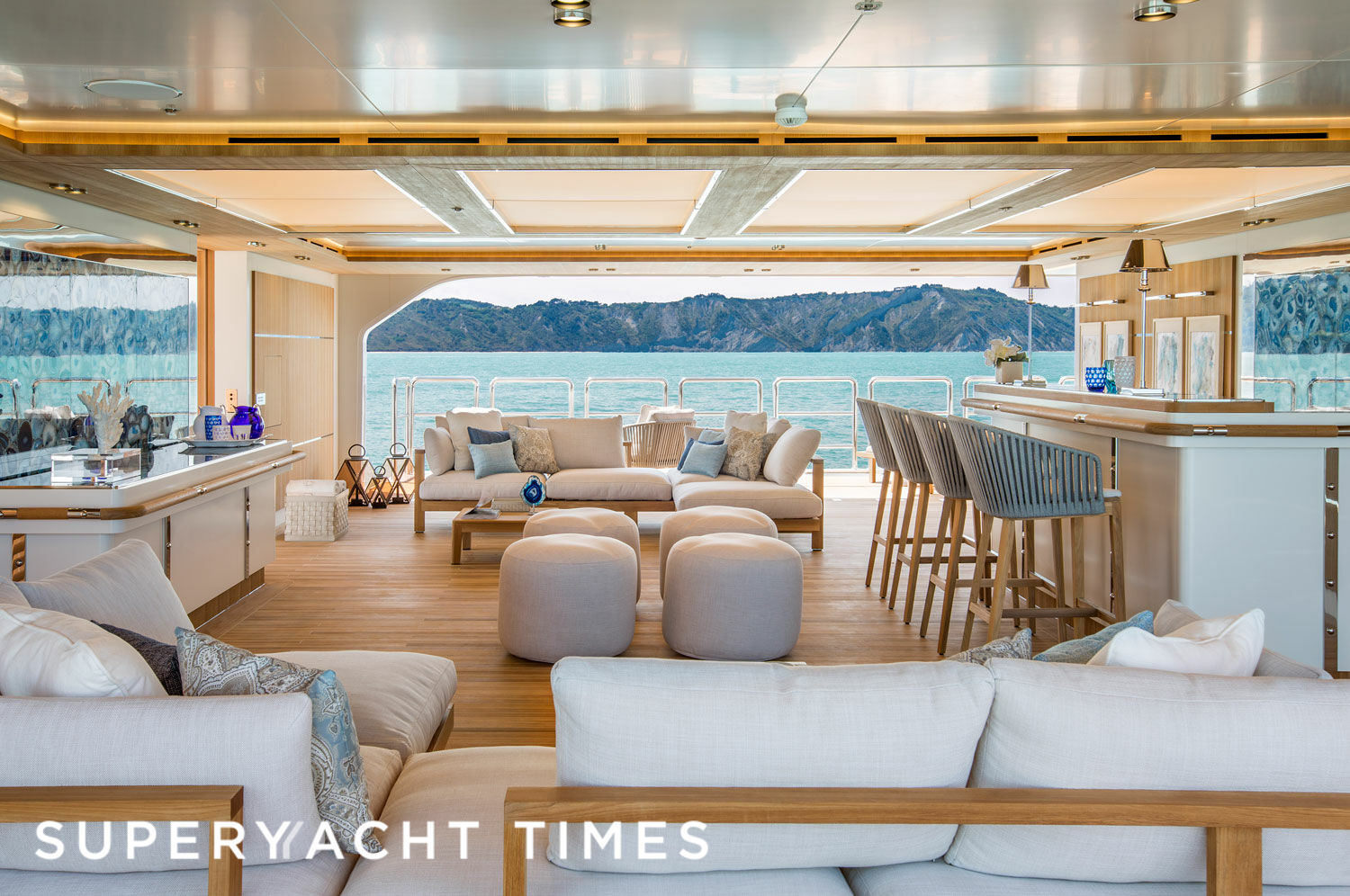 Dragon yacht beach club