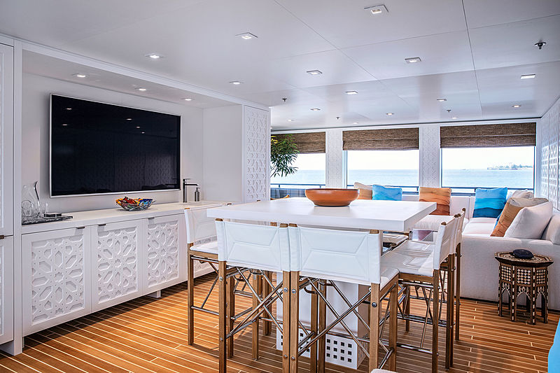 Hodor Yacht 