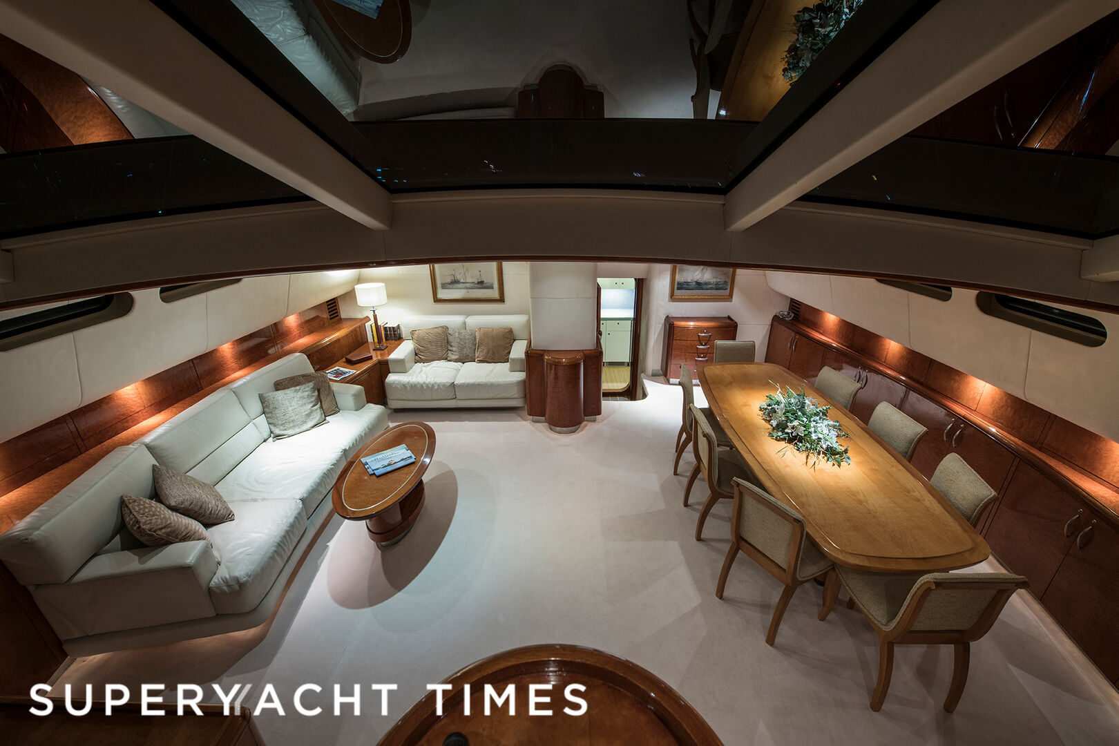 Nashira II yacht saloon