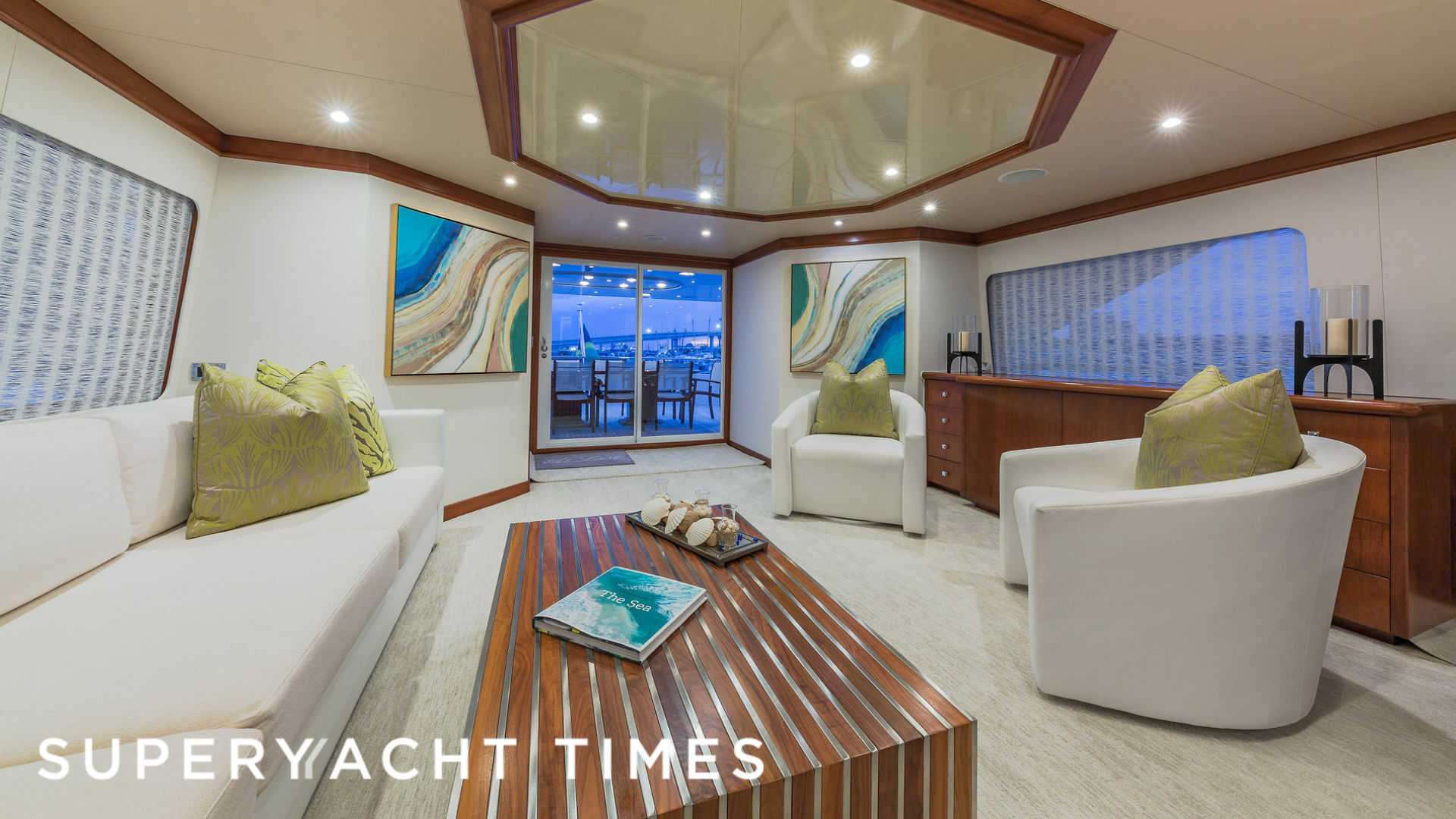 At Last yacht saloon