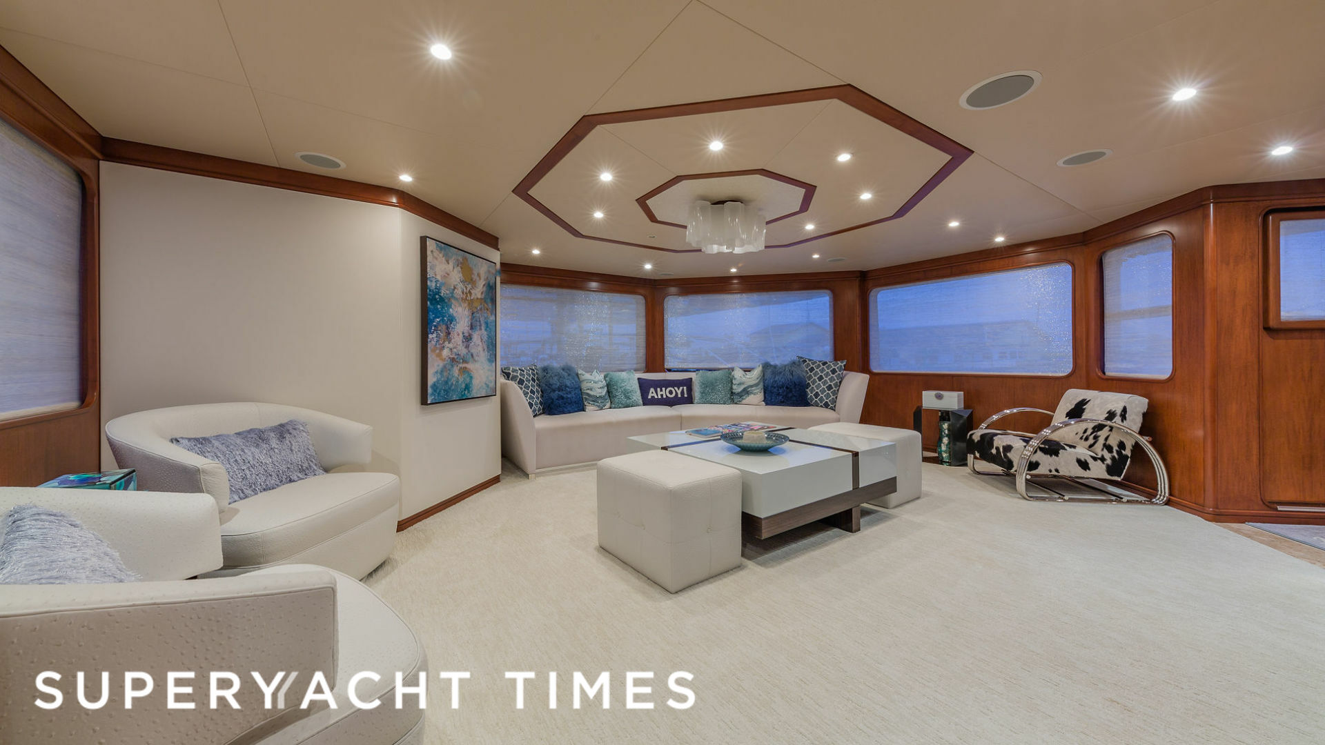 At Last yacht saloon