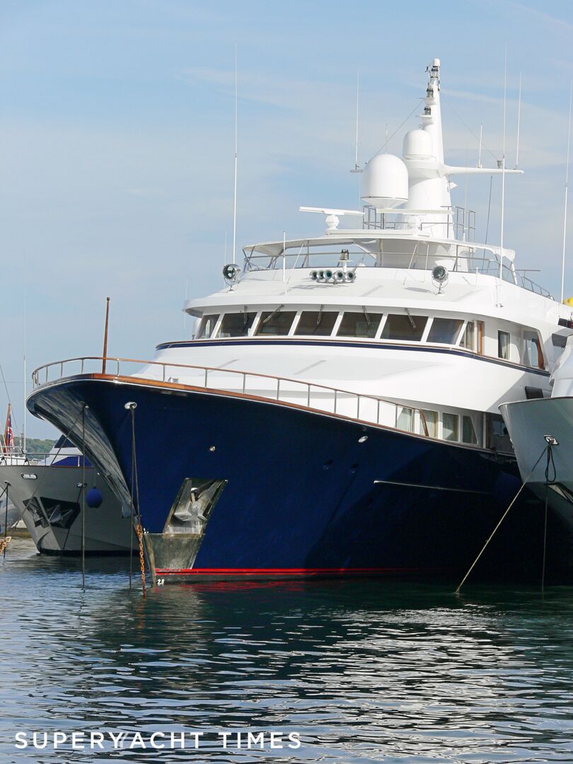 Big D yacht docked at Golfe Juan