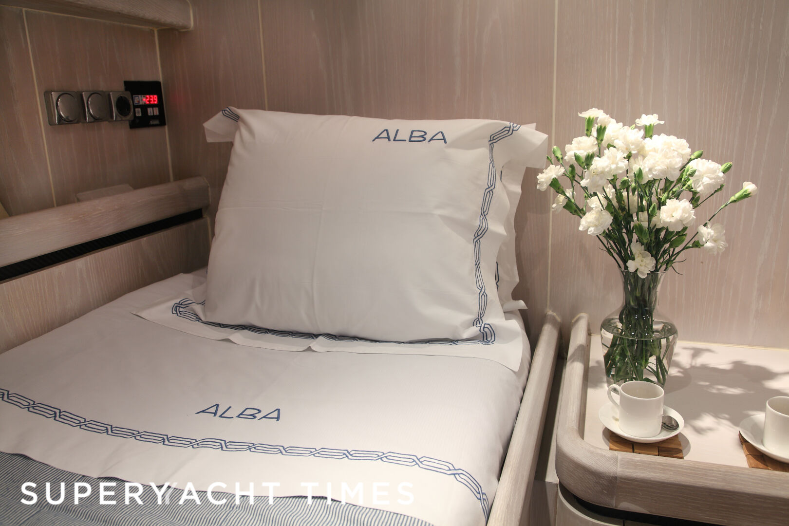 Maria Alba II yacht cabin