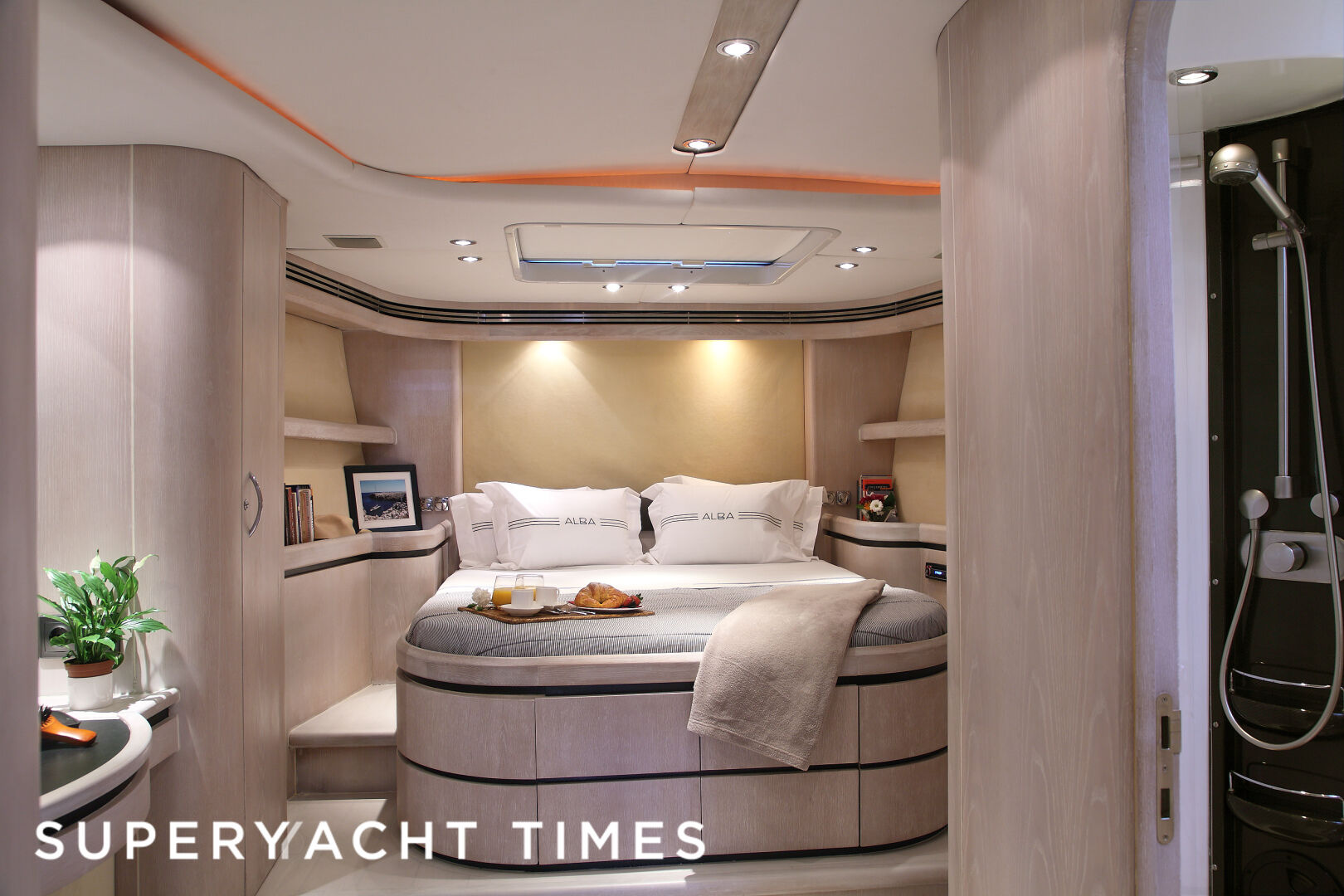 Maria Alba II yacht single cabin