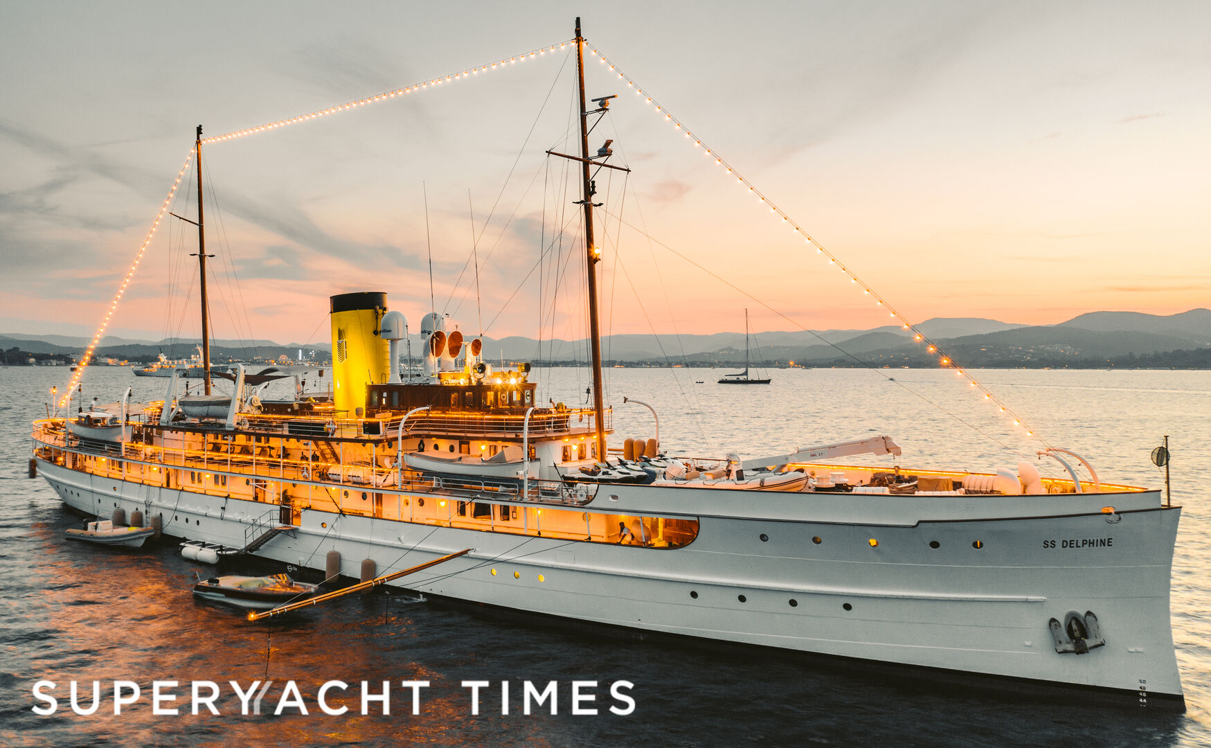 SS Delphine yacht in Saint-Tropez 