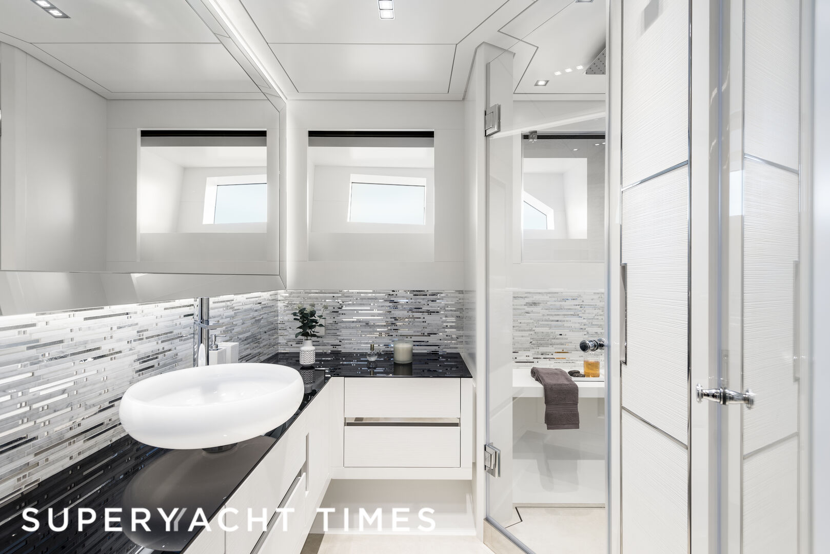 Chorusline yacht bathroom
