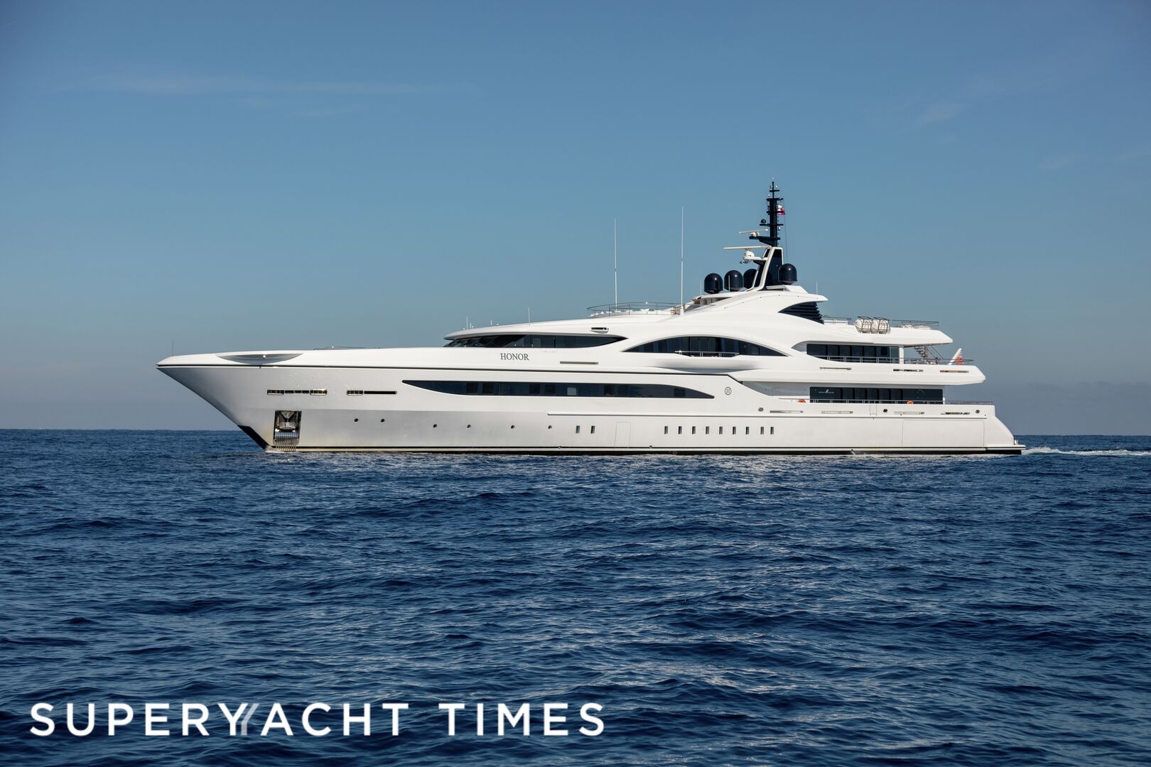 Honor yacht profile