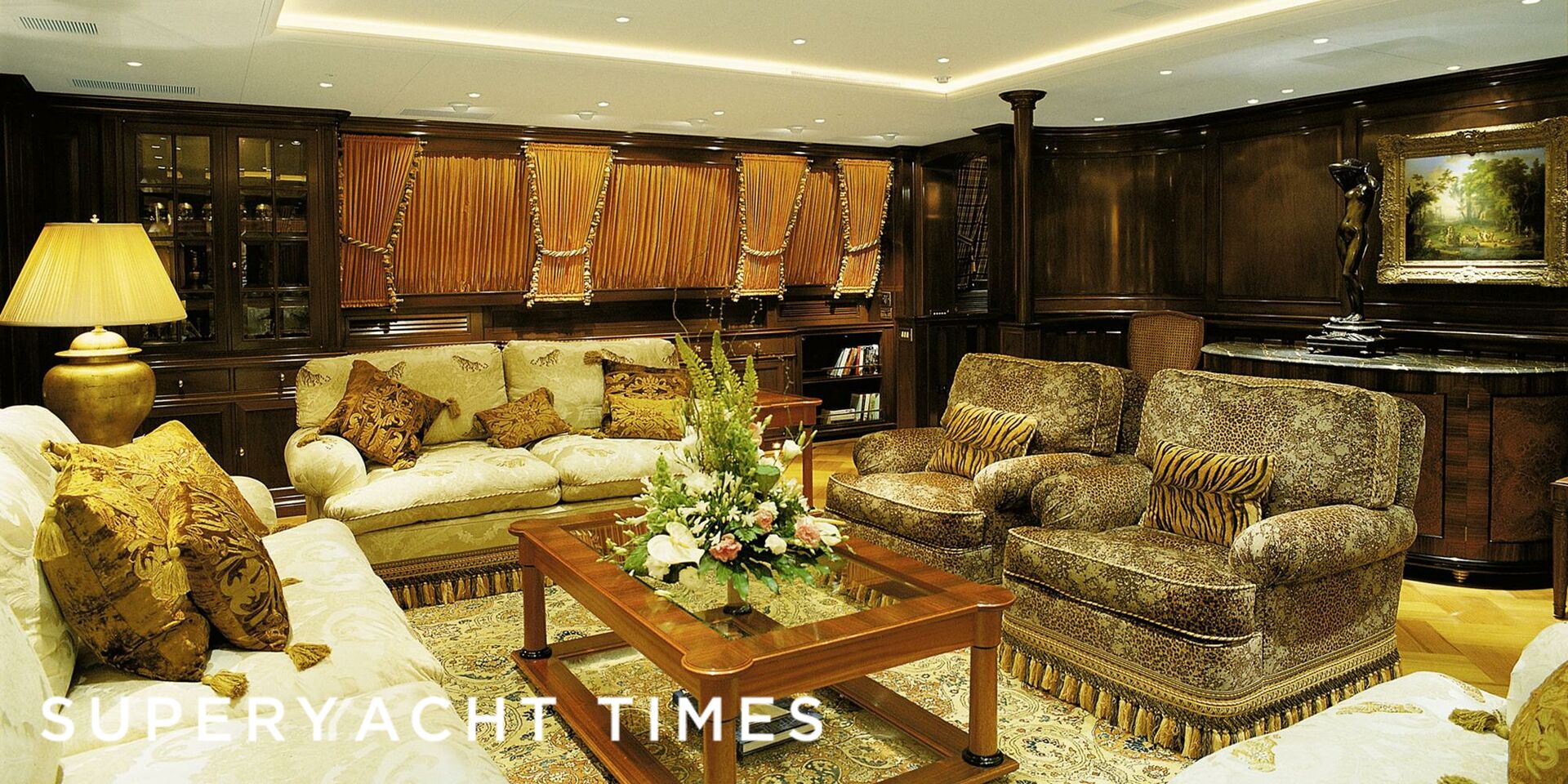 Phryne yacht saloon