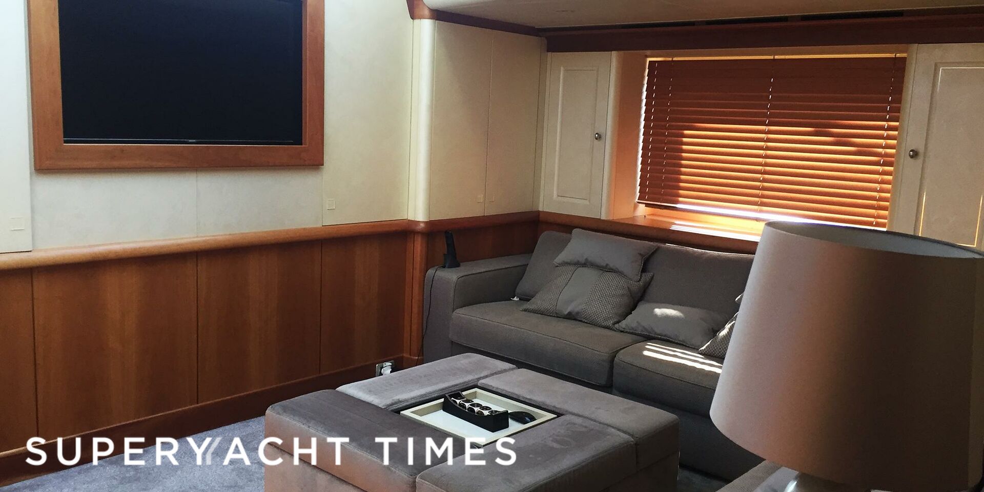 Inmocean yacht saloon