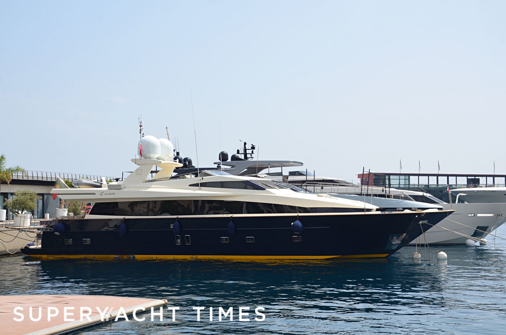 Cappuccino yacht in Monaco 