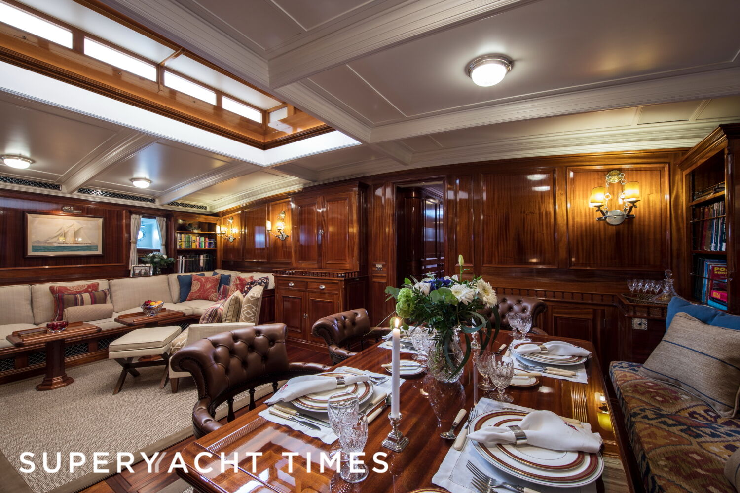 Adela yacht lounge  