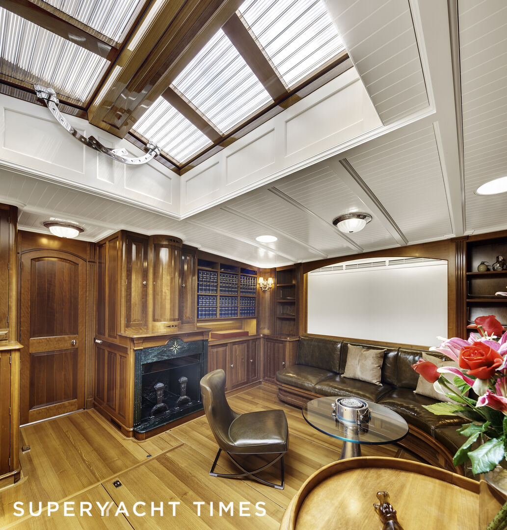 Endeavour yacht saloon 