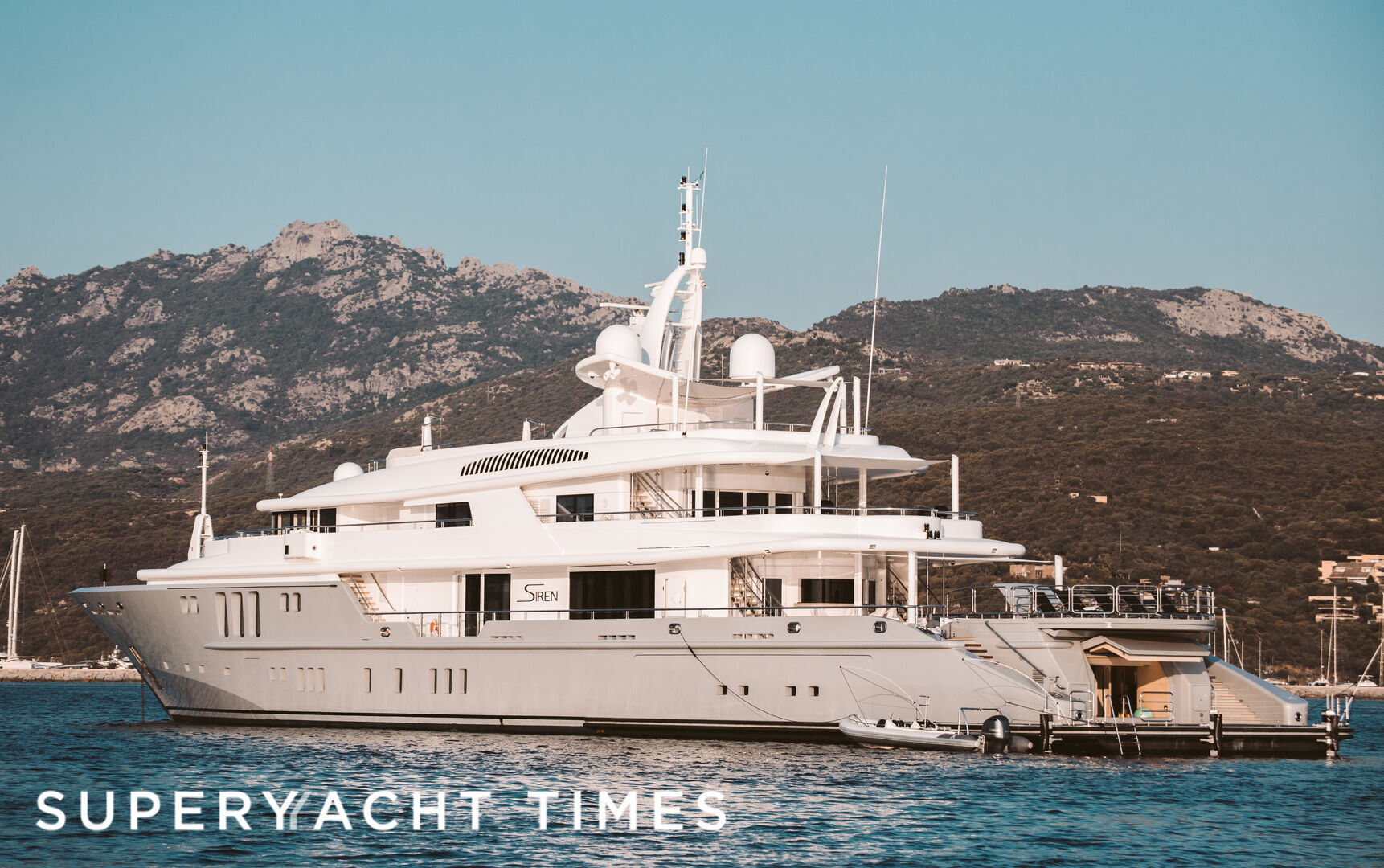 Siren yacht anchored of Cala di Volpe