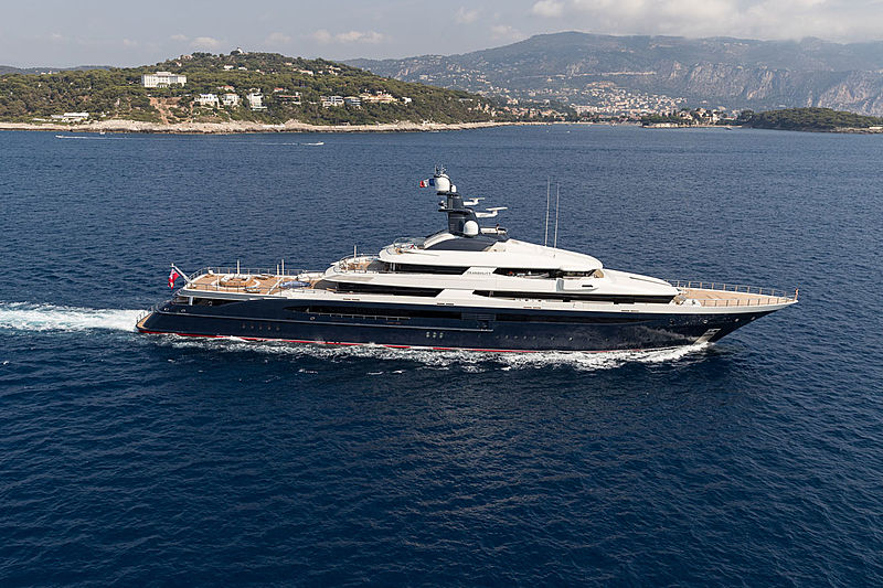 Draak Yacht 
